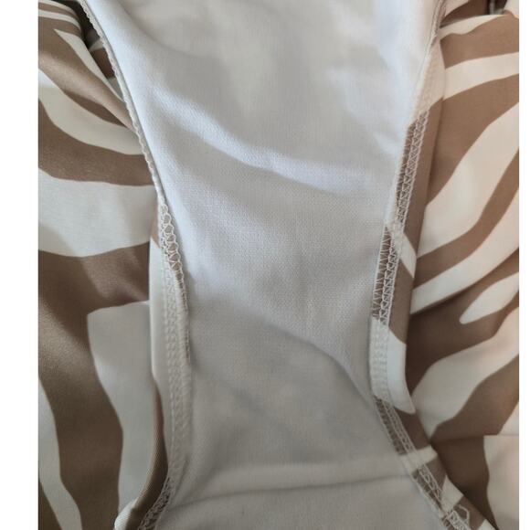 Michael Kors Animal Style Design Strappy Back One Piece Bathing Suit 14 NWT - Picture 3 of 6